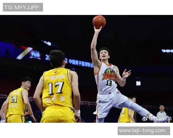 姜宇星的成长之路:从普通少年到璀璨明星的蜕变历程与心路历程